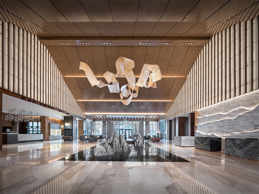 Star Hotel Design-Hyatt Regency Lobby